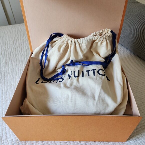 Louis Vuitton Empreinte Montsouris Backpack - Picture 13 of 16